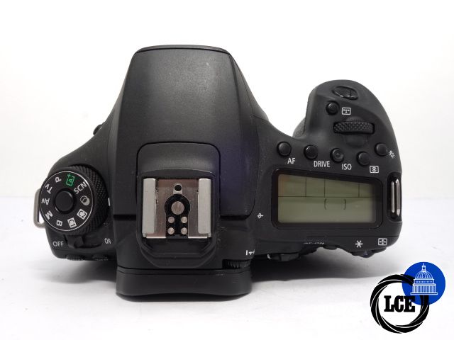 Canon EOS 90D ***only 1500 shots***