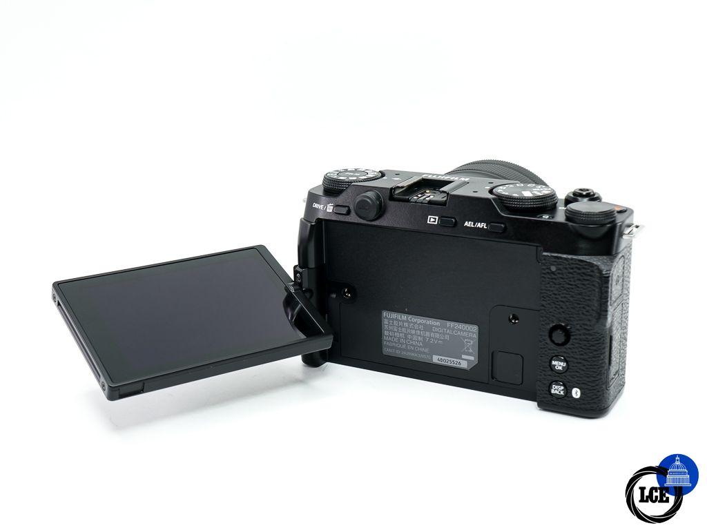 FujiFilm X-M5 + XC 15-45mm OIS PZ * MINT & BOXED *