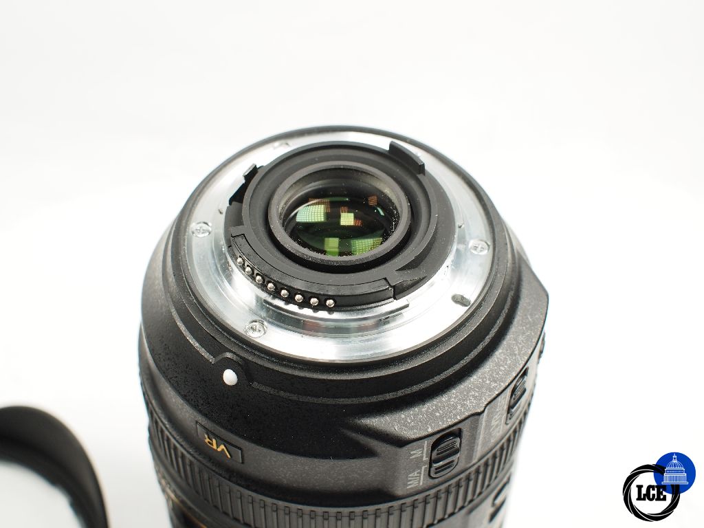 Nikon DX 18-300mm F3.5-5.6 G VR