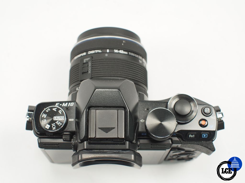 Olympus E-M10 with 14-42mm f3.5-5.6 IIR