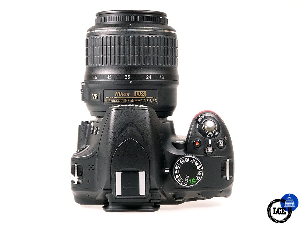 Nikon D3200 + AF-S 18-55mm f3.5-5.6G VR