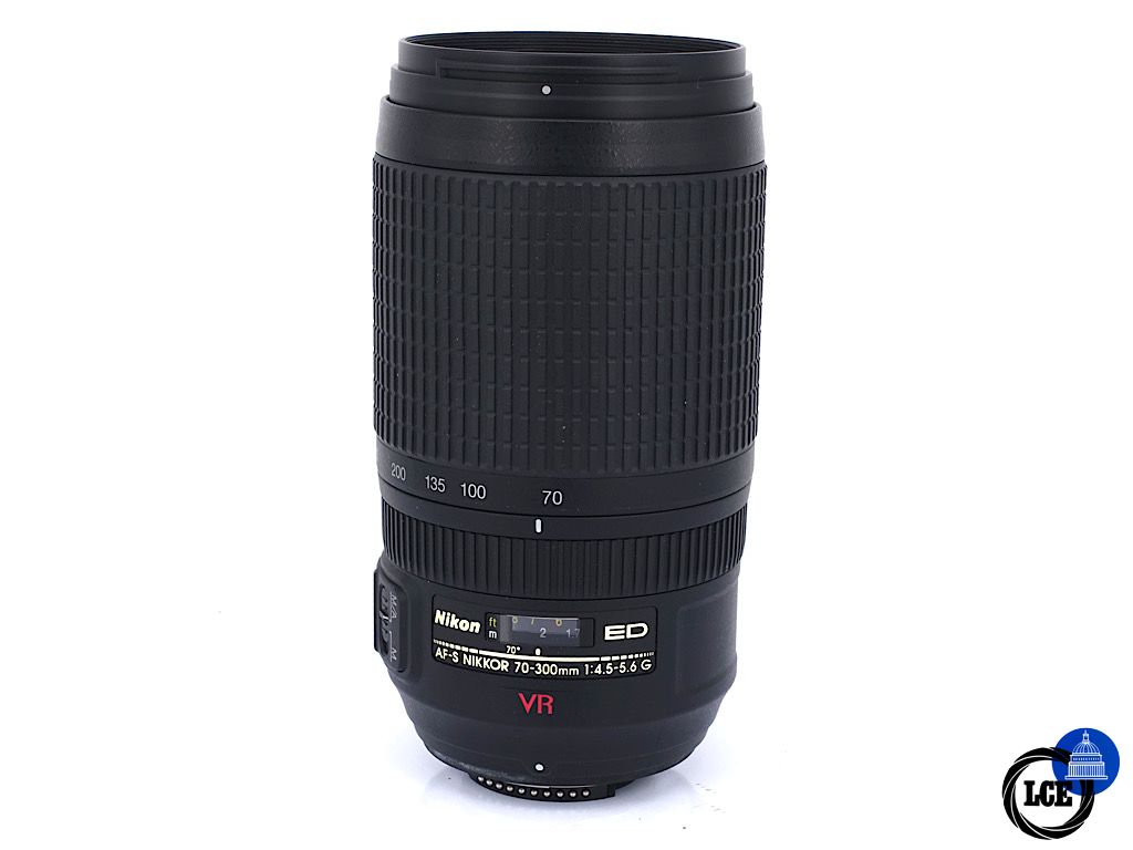 Nikon AF-S 70-300mm F4.5-5.6G ED VR | 4*