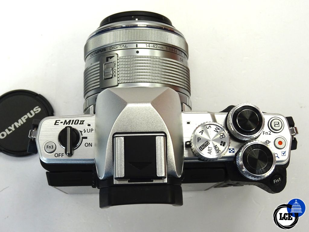 Olympus EM10 II + 14-42mm f 3.5-5.6