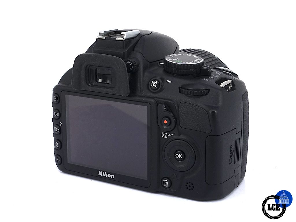 Nikon D3100 + 18-55mm F3.5-5.6 DX G VR | 4*