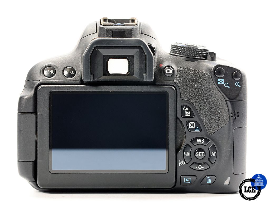 Canon EOS 700D +18-55mm f/3.5-5.6 III | 1276798