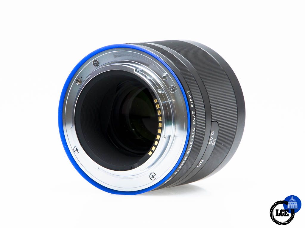 Zeiss Loxia 50mm f/2 - Sony E