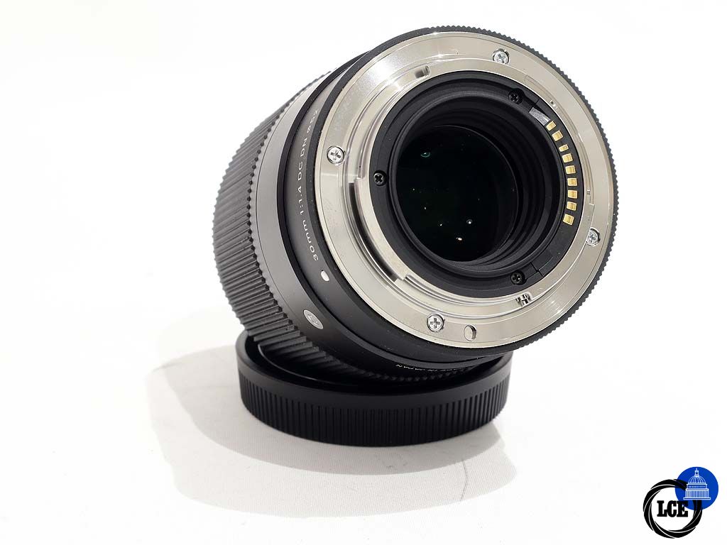 Sigma 30mm f1.4 DC DN Canon EF-M