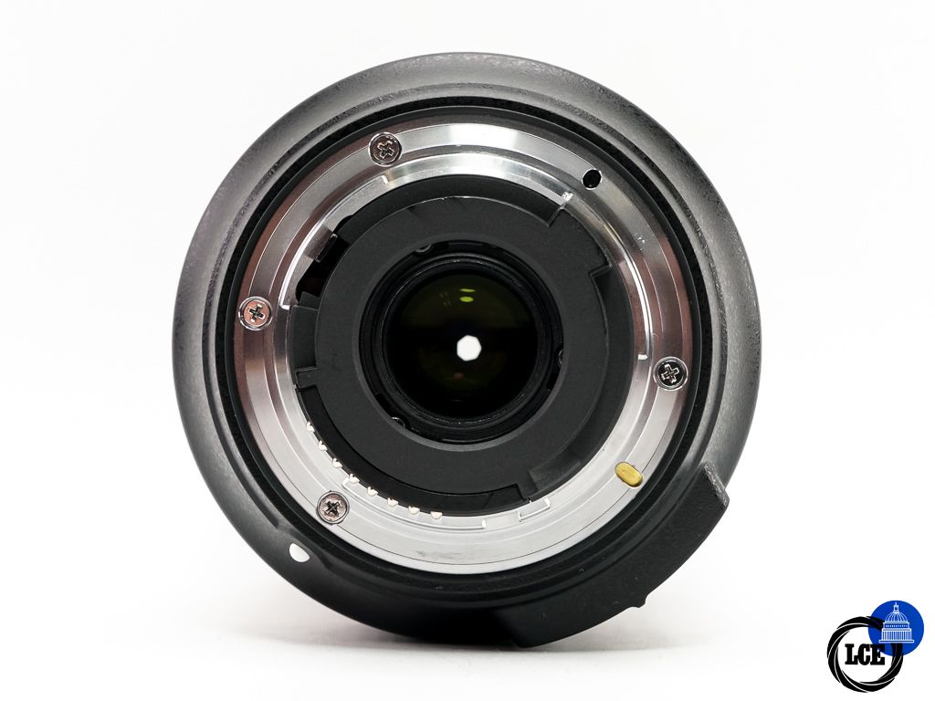 Nikon AF-S 18-300mm F3.5-6.3G ED DX VR * BOXED *