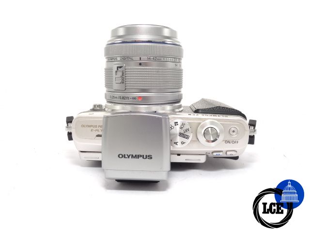 Olympus PEN LITE E-PL7 + 14-42mm