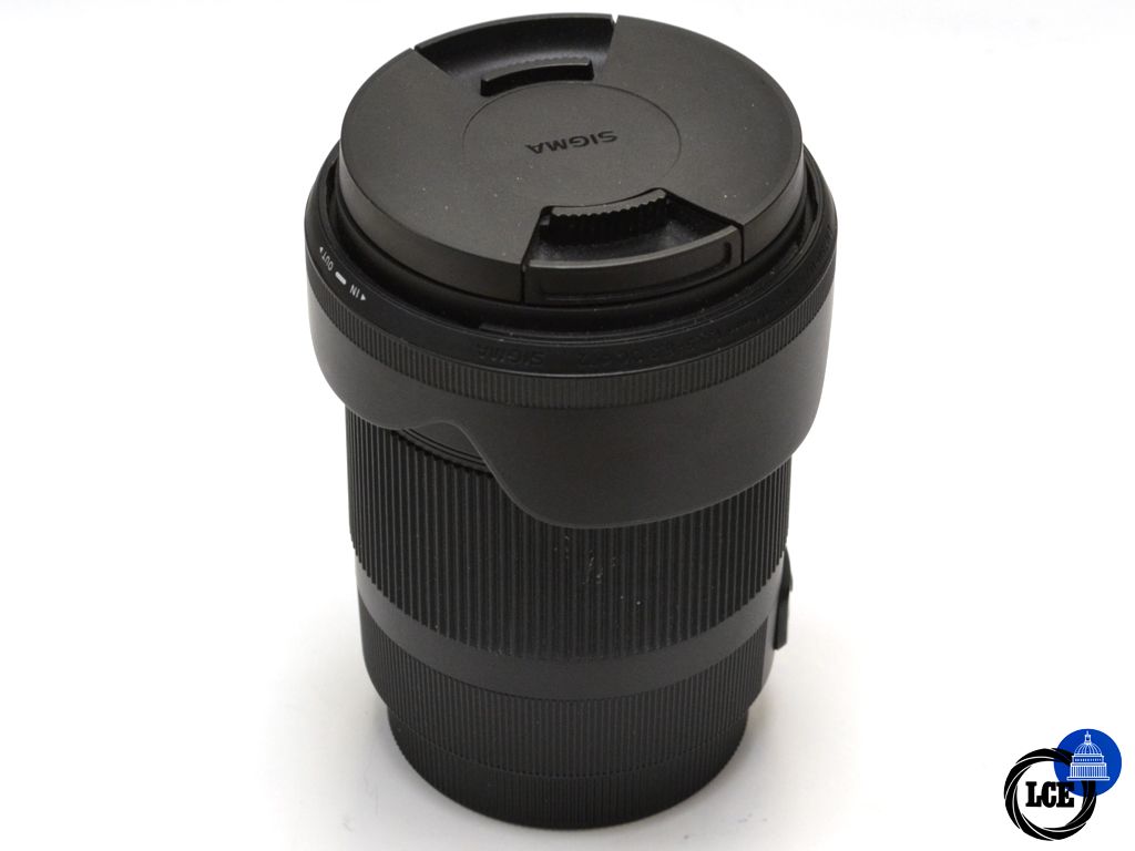 Sigma 18-300mm F3.5-6.3 DC