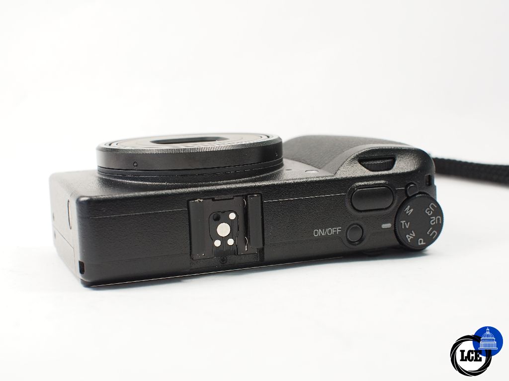 Ricoh GRIII x 