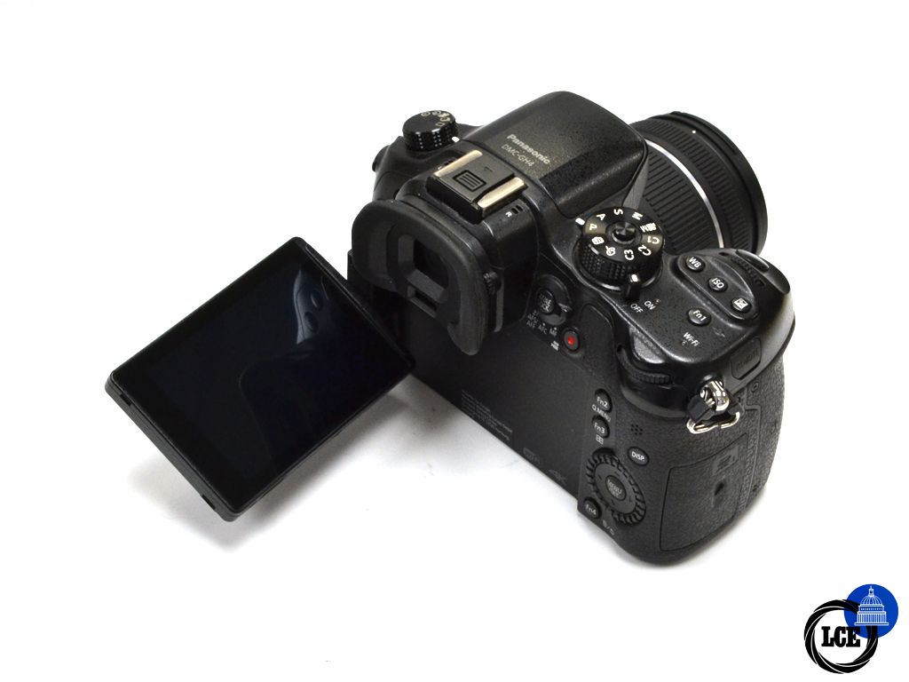 Panasonic GH4 + 14-42mm F3.5-5.6