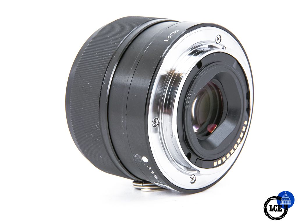 Sony E 35mm F1.8 OSS