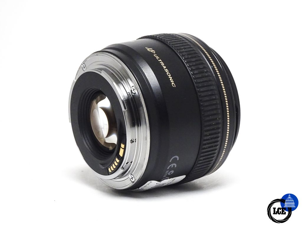 Canon EF 28mm f/1.8 USM