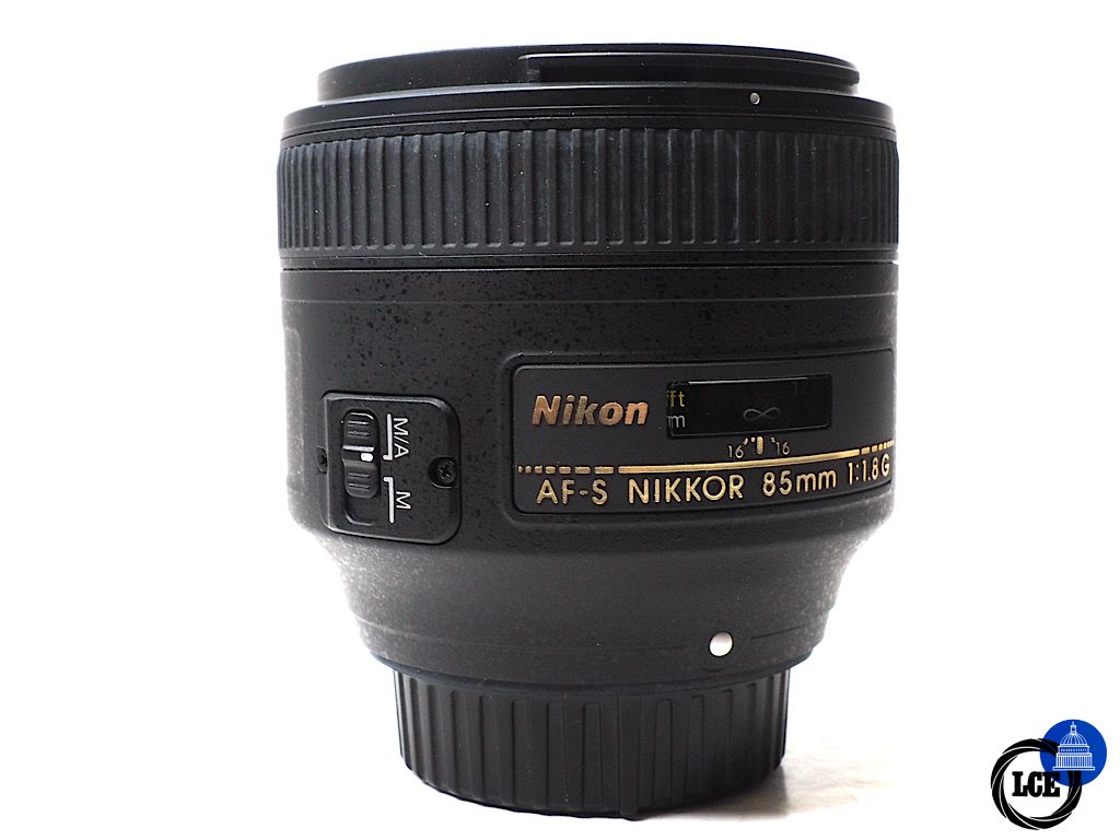 Nikon AF-S 85mm f1.8 G