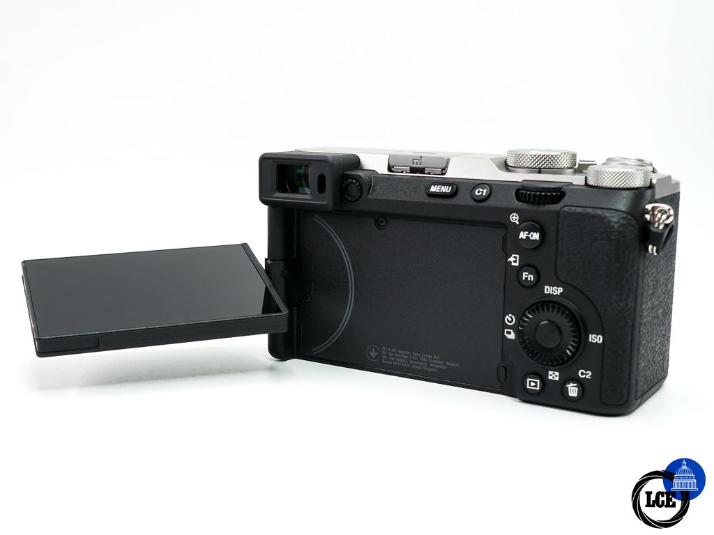 Sony A7C II Silver Body * MINT, BOXED & VERY LOW SHUTTER COUNT *