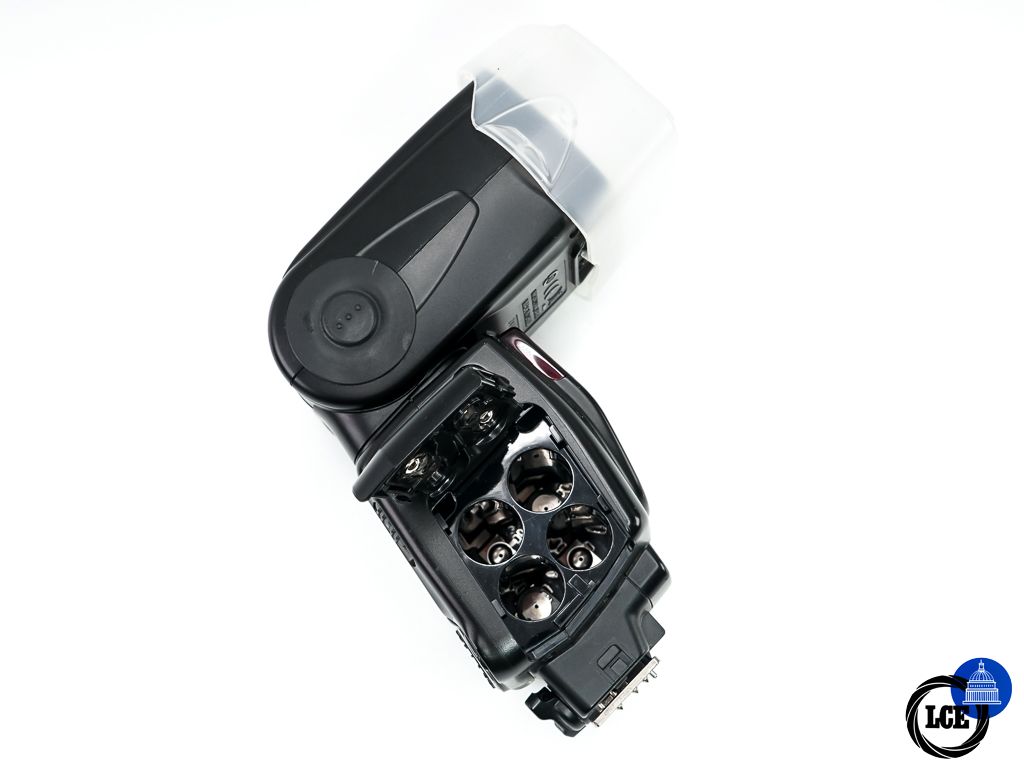 Nikon SB-700 SPEEDLIGHT