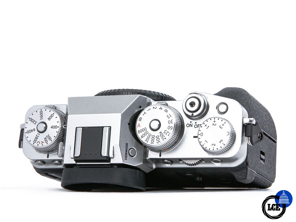 FujiFilm X-T4 Body **Boxed**