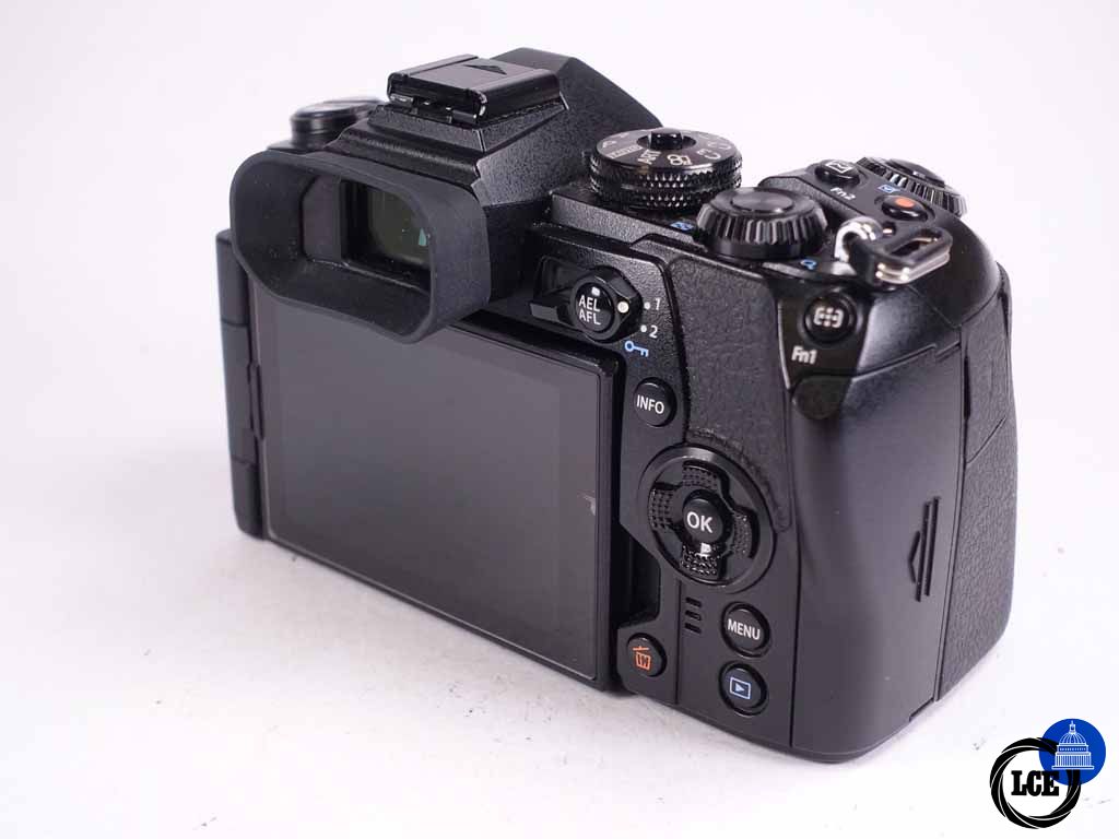Olympus OM-D EM-1 Mark ii & 14-42mm M.Zuiko Lens