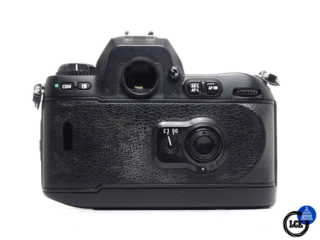 Nikon F100