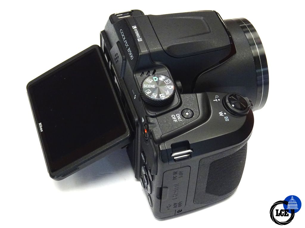 Nikon B500