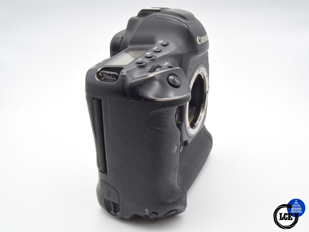 Canon EOS-1D X Mark II Body (151,000 Shutter Count) 