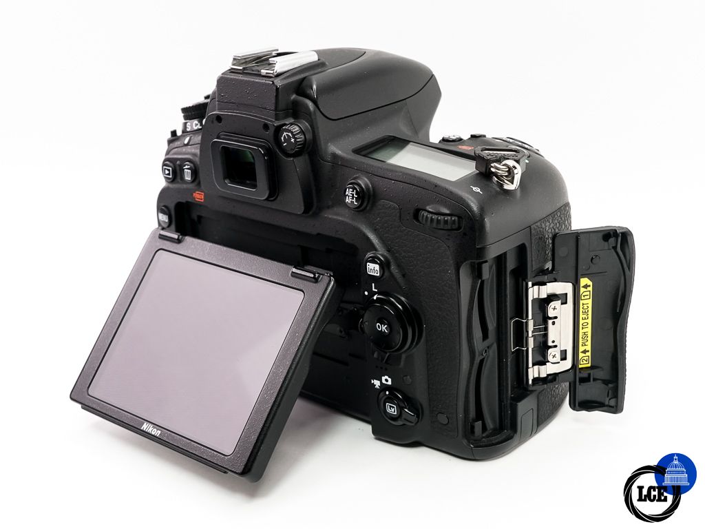 Nikon D750 Body * BOXED *