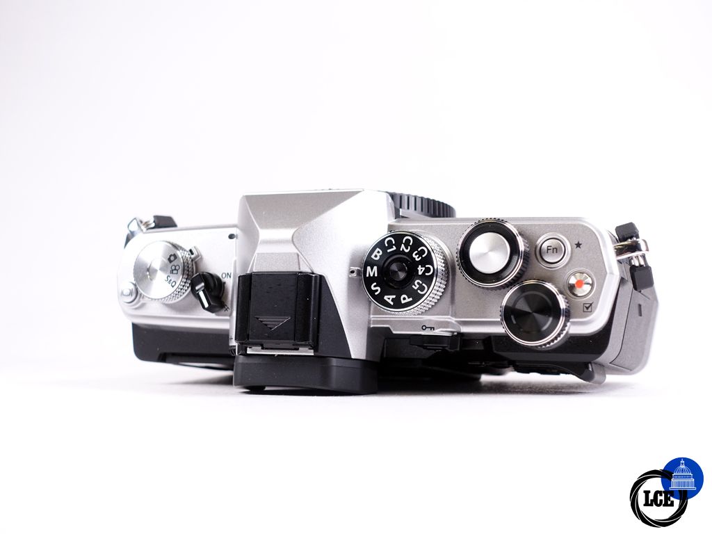 OM SYSTEM OM-3