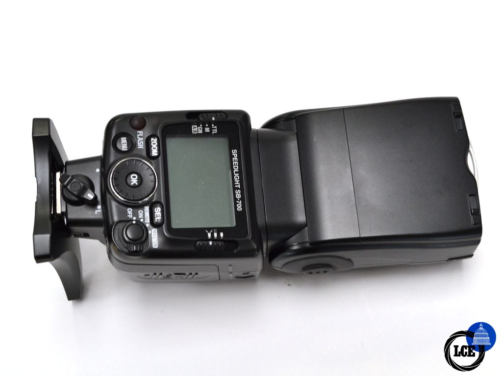 Nikon SB-700 Speedlight