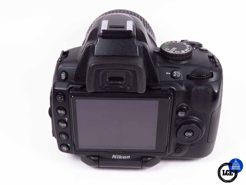 Nikon D5000 c/w 18-55