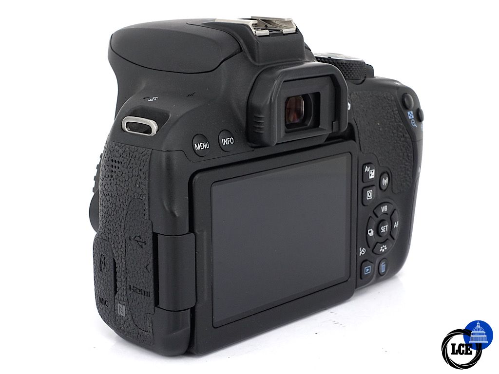 Canon EOS 800D Body | 4*