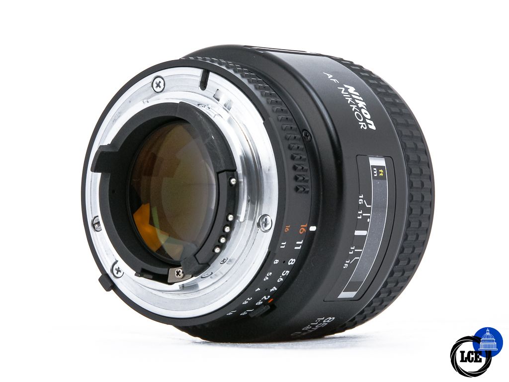 Nikon AF 85mm f1.8 D 