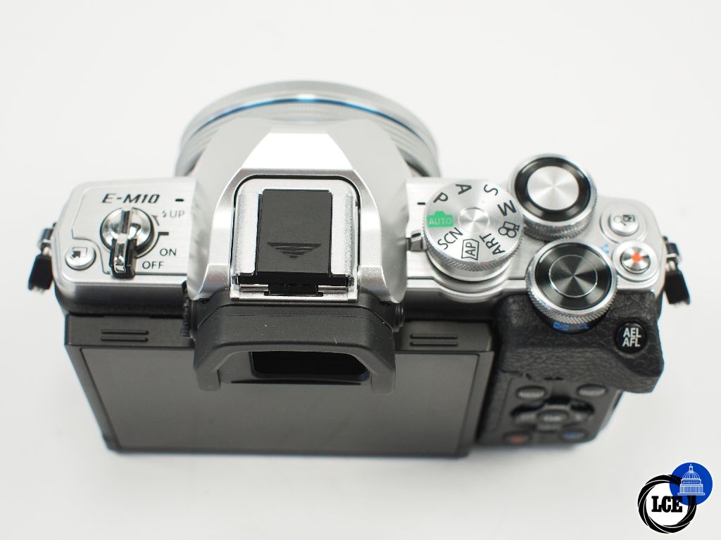 Olympus E-M10 IV with 14-42mm PZ
