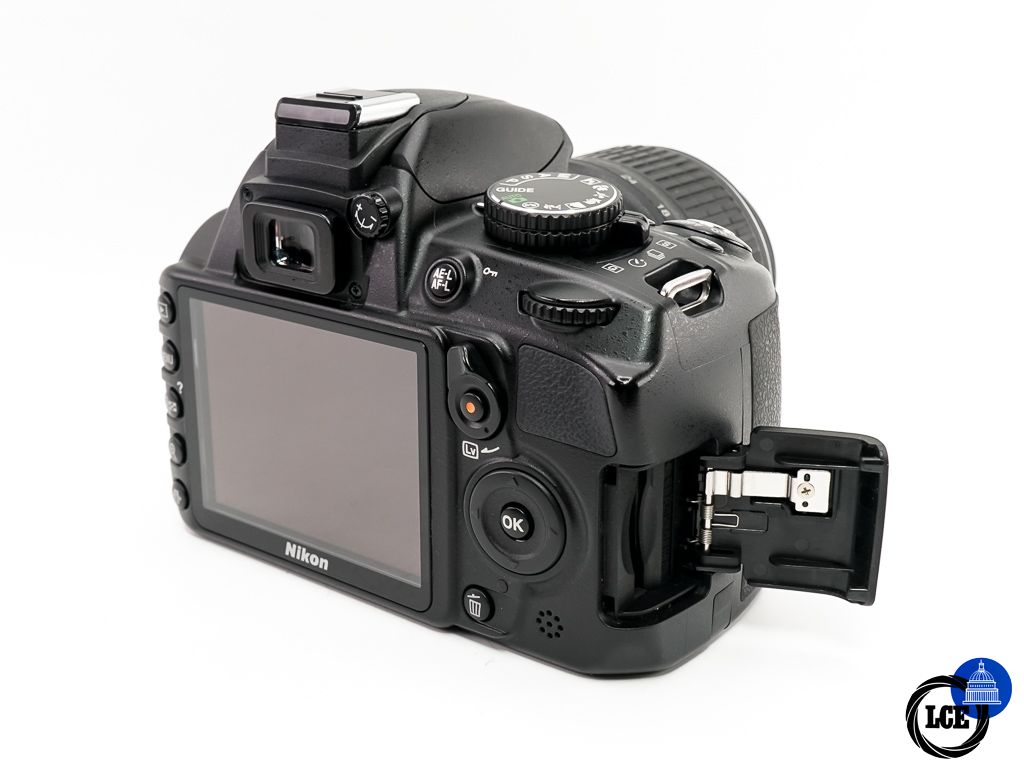 Nikon D3100 + AF-S 18-55mm F3.5-5.6G DX VR