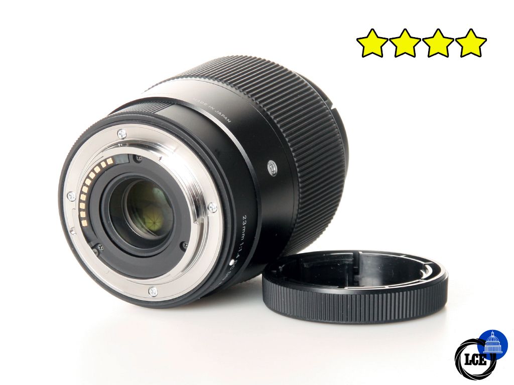 Sigma 16mm F1.4 DC DN Contemporary - Fujifilm X-Mount (with Hood)