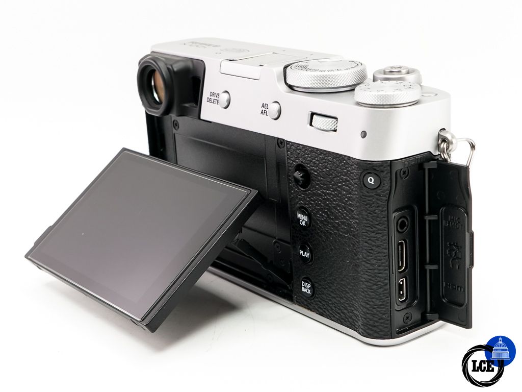 FujiFilm X100V Silver * BOXED / SHUTTER COUNT 2.3K *