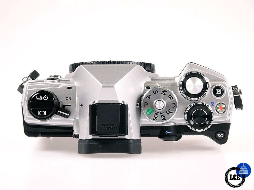 OM SYSTEM OM-5 Body Silver