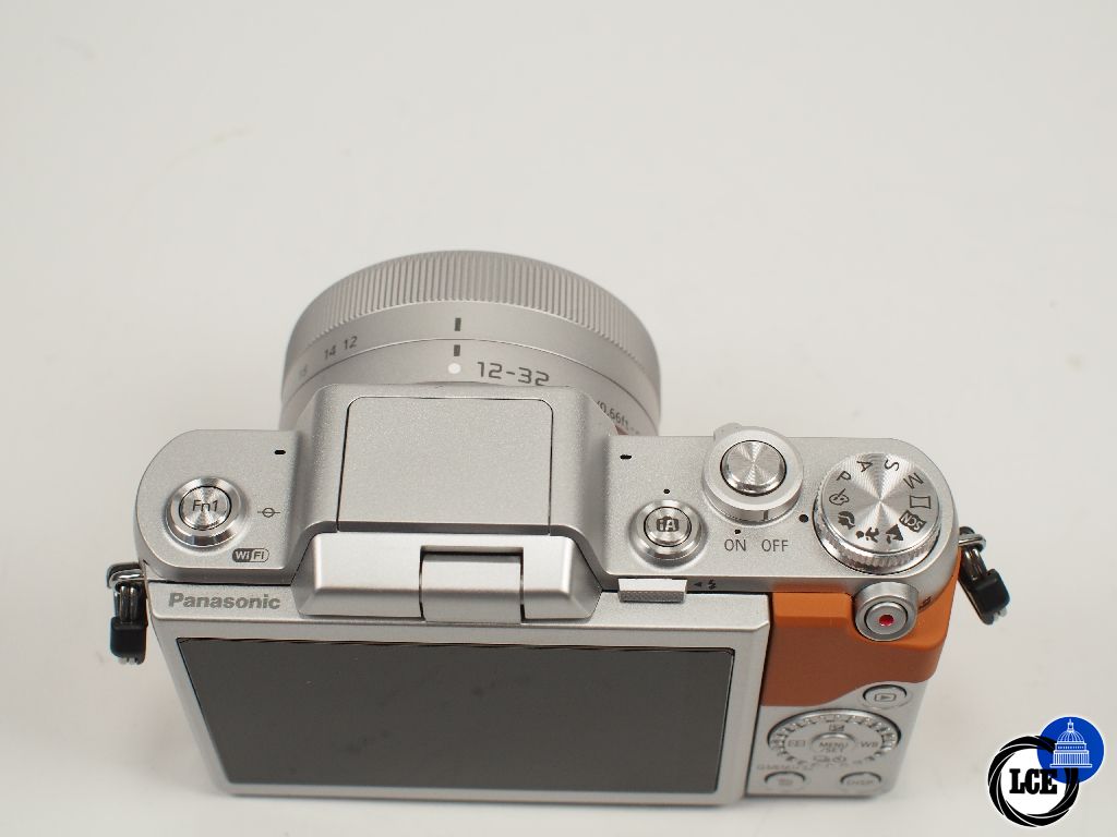 Panasonic Lumix GF-7 + 12-32mm