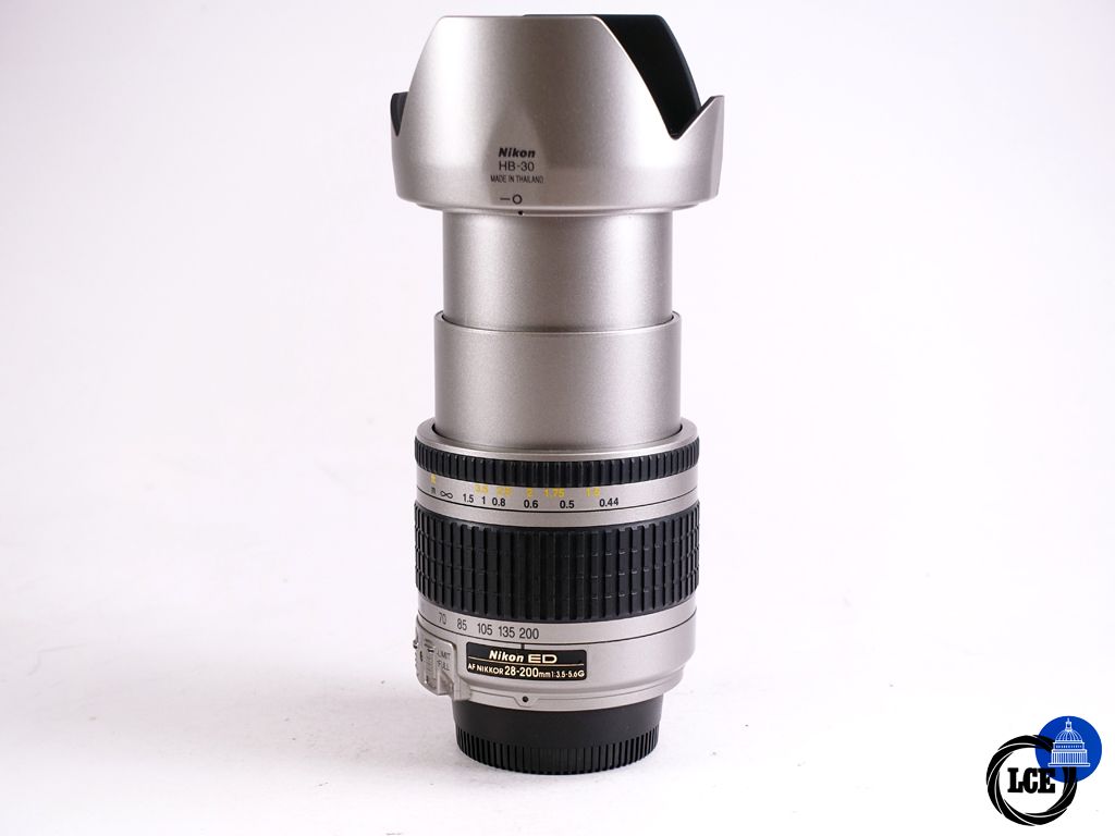 Nikon Nikkor 28-200mm f/3.5-5.6