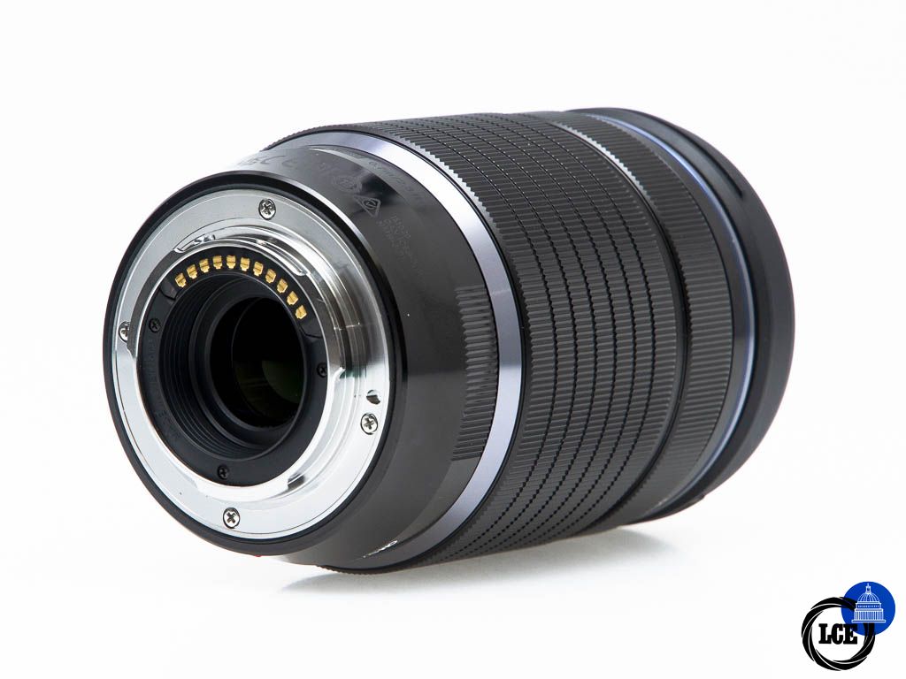 OM SYSTEM 40-150mm f/4 PRO
