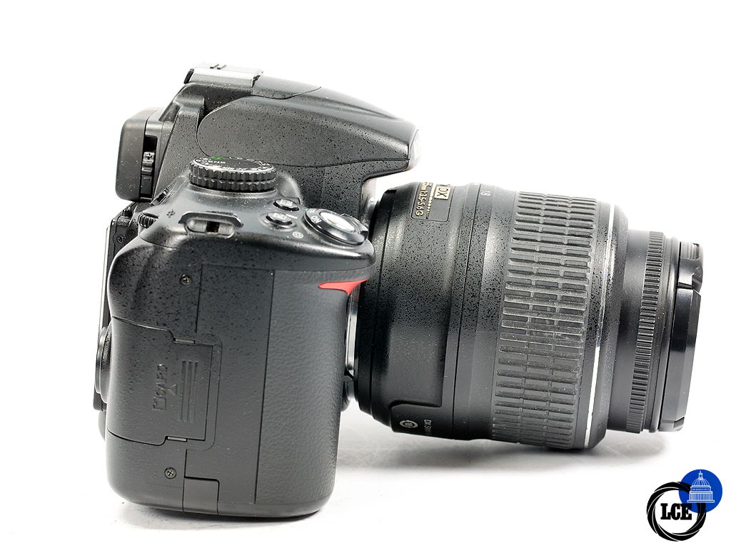 Nikon D5000 +18-55mm 
