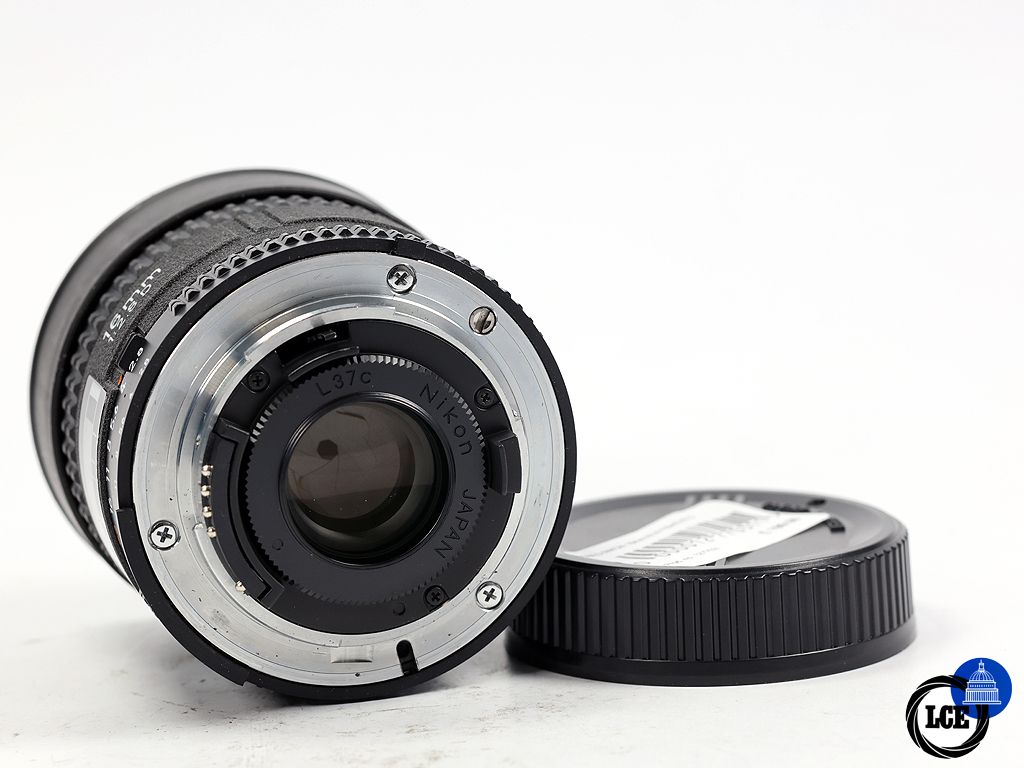 Nikon AF 16mm f/2.8 D FISHEYE