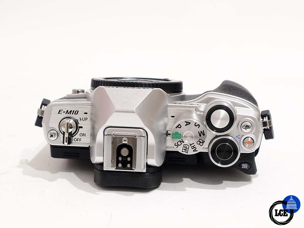 Olympus OM-D E-M10IV Body Only