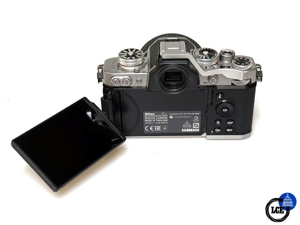 Nikon Z fc & 28mm SE Edition plus Small rig grip and thumb grip 
