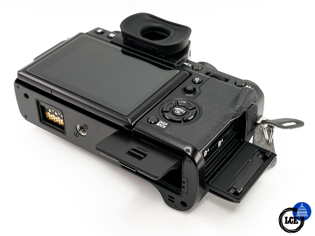 FujiFilm X-T3 + VG-XT3 Battery Grip * BOXED *