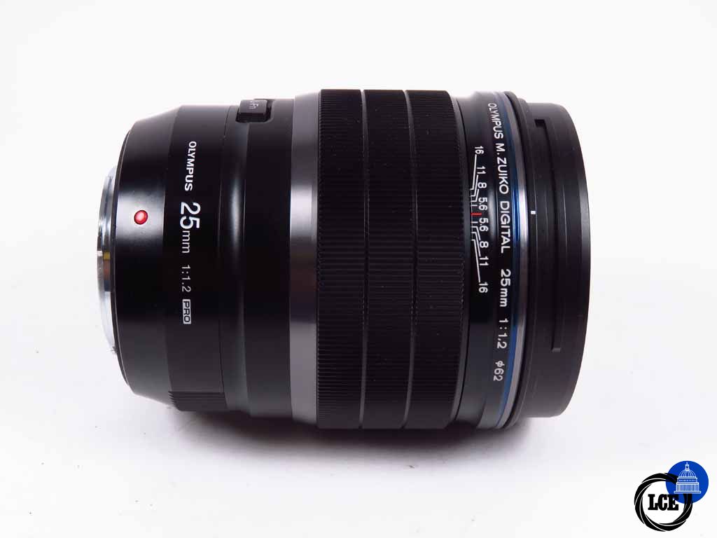 Olympus 25mm f1.2 Pro