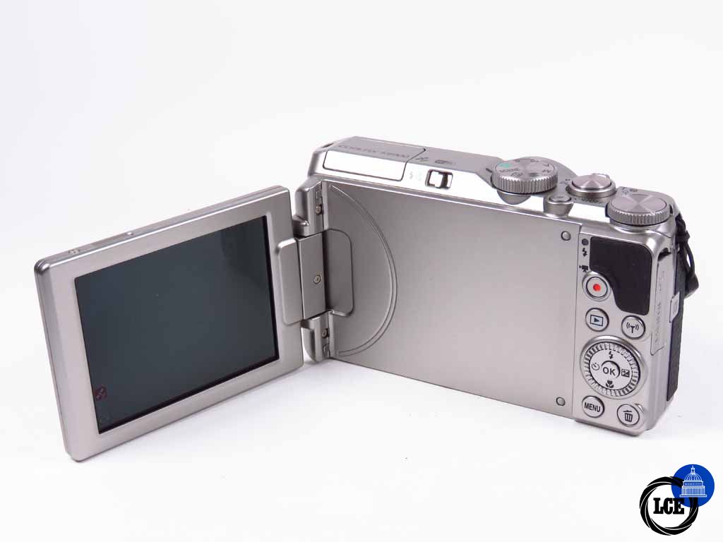Nikon Coolpix S9900