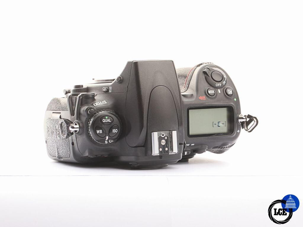 Nikon  D700 Body [4*] | 10114049