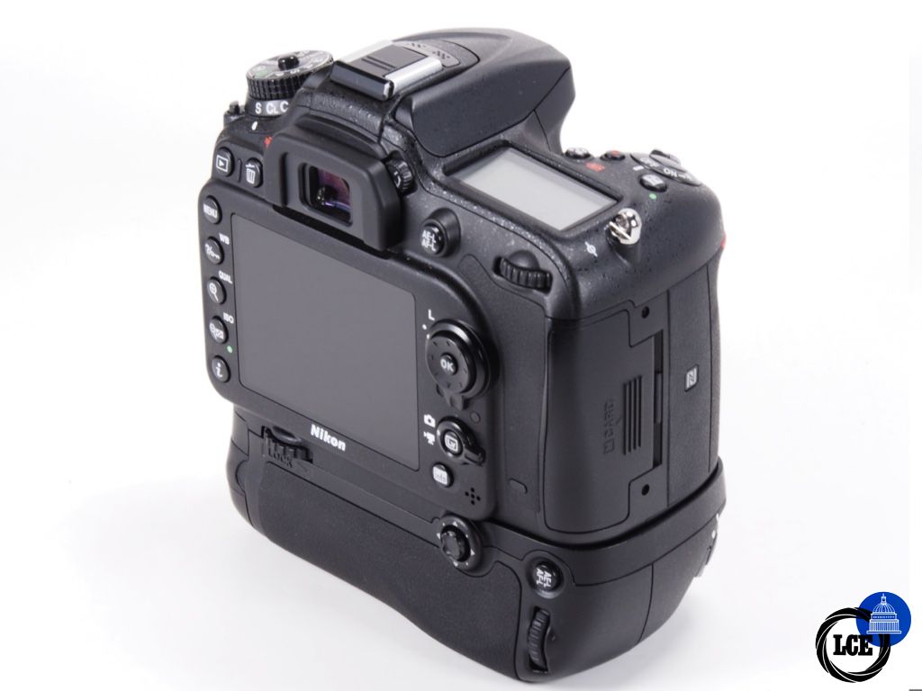 Nikon D7200 & MB-D15