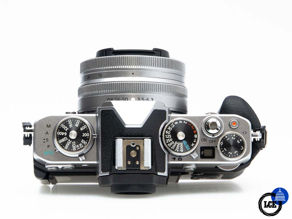 Nikon Zfc Body + SmallRig Grip